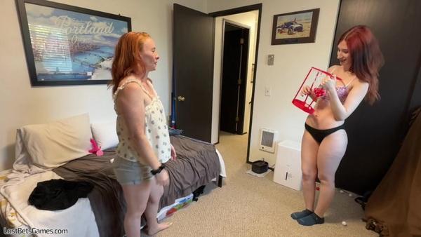 Ruby & Raven playing Basketball Head - Preview 3